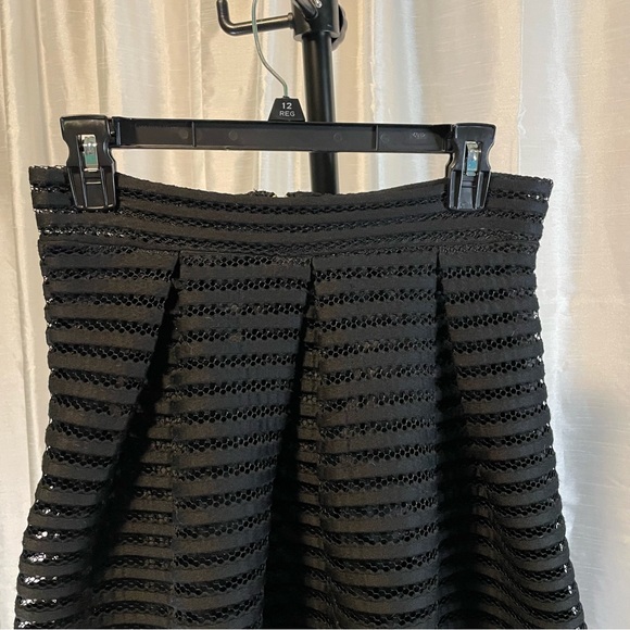 Chic Wish size Medium black midi length ribbon and knit skirt. - Picture 3 of 9